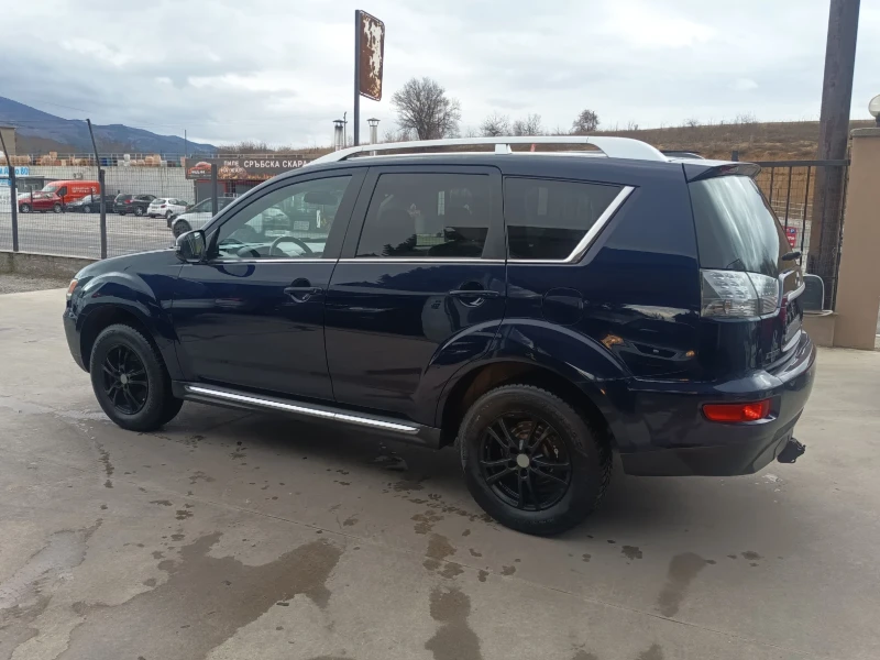 Mitsubishi Outlander 2.0i, снимка 7 - Автомобили и джипове - 51896314