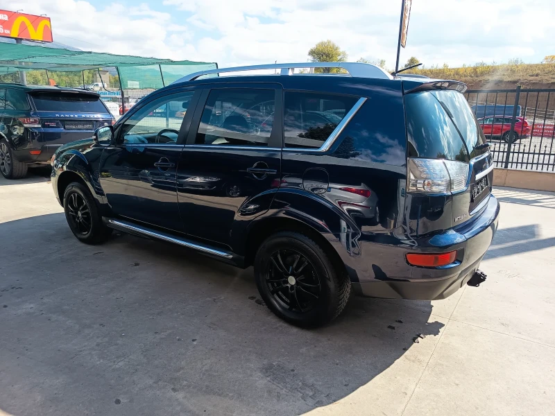 Mitsubishi Outlander 2.0i, снимка 7 - Автомобили и джипове - 51896314