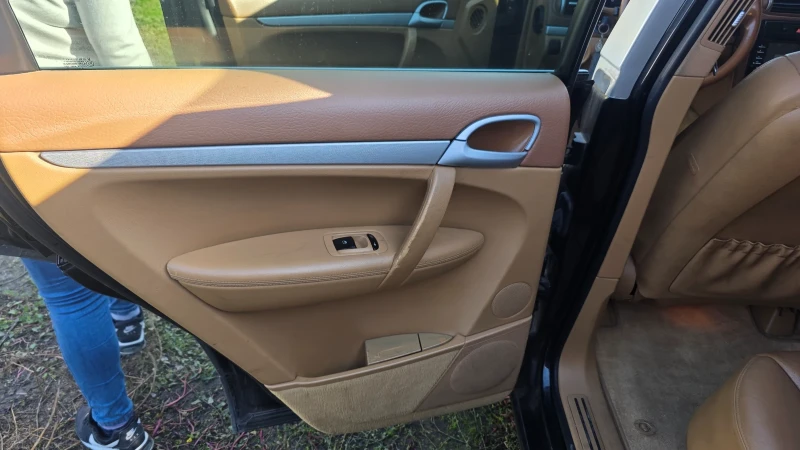 Porsche Cayenne, снимка 6 - Автомобили и джипове - 52263505