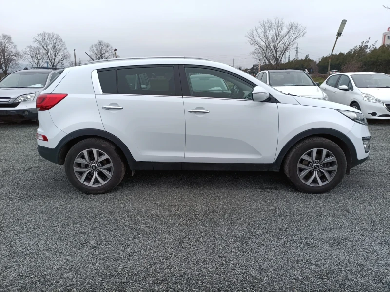 Kia Sportage Фабрична газ нави 185000 история Италия , снимка 4 - Автомобили и джипове - 52966693