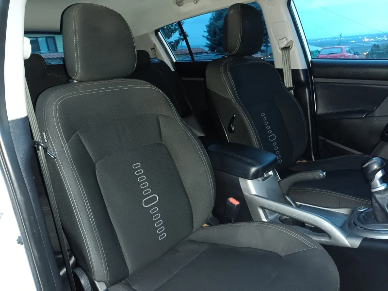 Kia Sportage Фабрична газ нави 185000 история Италия , снимка 13 - Автомобили и джипове - 52966693