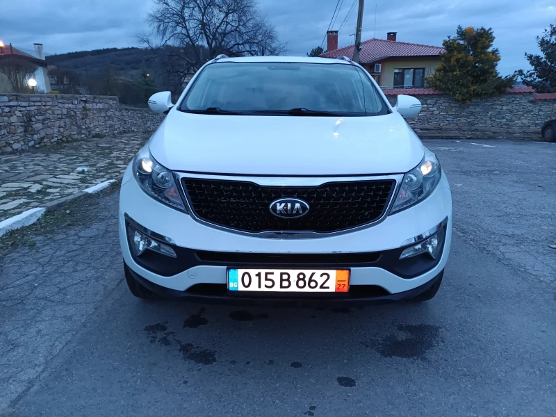 Kia Sportage Фабрична газ нави 185000 история Италия , снимка 2 - Автомобили и джипове - 52966693