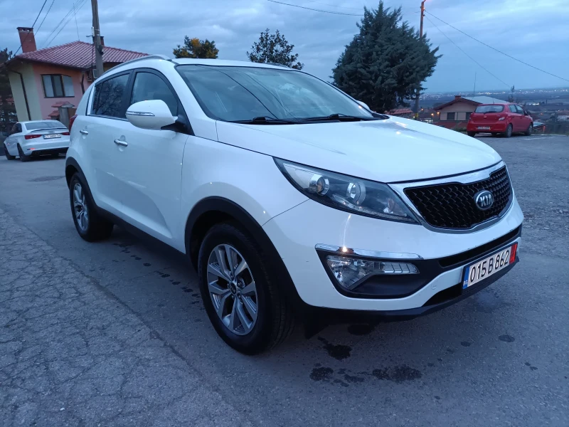 Kia Sportage Фабрична газ нави 185000 история Италия , снимка 3 - Автомобили и джипове - 52966693