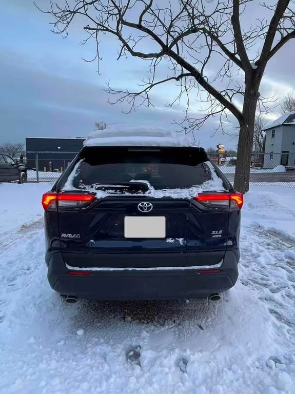Toyota Rav4 * XLE * CARFAX * БЕЗ ПЪРВОНАЧАЛНА ВНОСКА, снимка 4 - Автомобили и джипове - 53176317