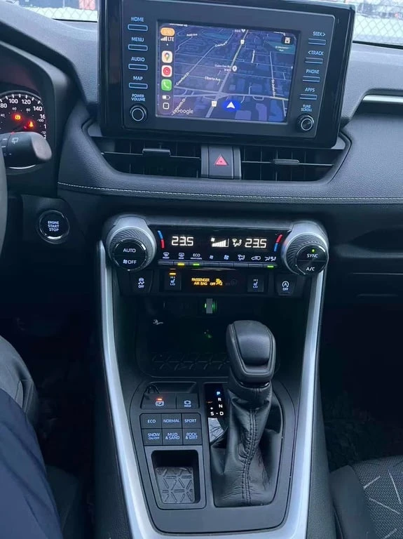 Toyota Rav4 * XLE * CARFAX * БЕЗ ПЪРВОНАЧАЛНА ВНОСКА, снимка 9 - Автомобили и джипове - 53176317