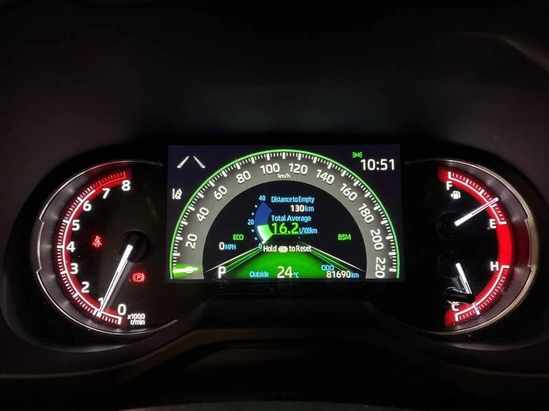 Toyota Rav4 * XLE * AWD * ПРЕДСТАВИТЕЛСТВО * ДИСТРОНИК, снимка 11 - Автомобили и джипове - 55738265
