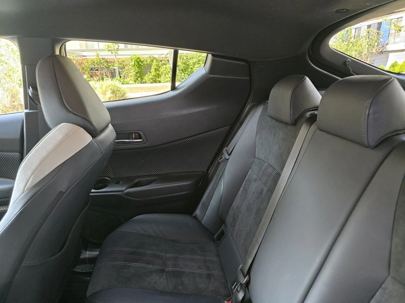 Toyota C-HR GR SPORT, снимка 15 - Автомобили и джипове - 55889879
