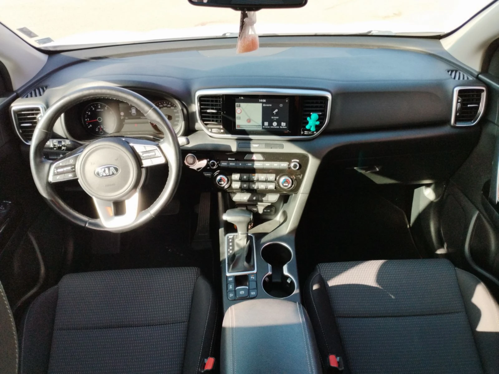 Kia Sportage 1.6 TGDI Гаранция - изображение 8