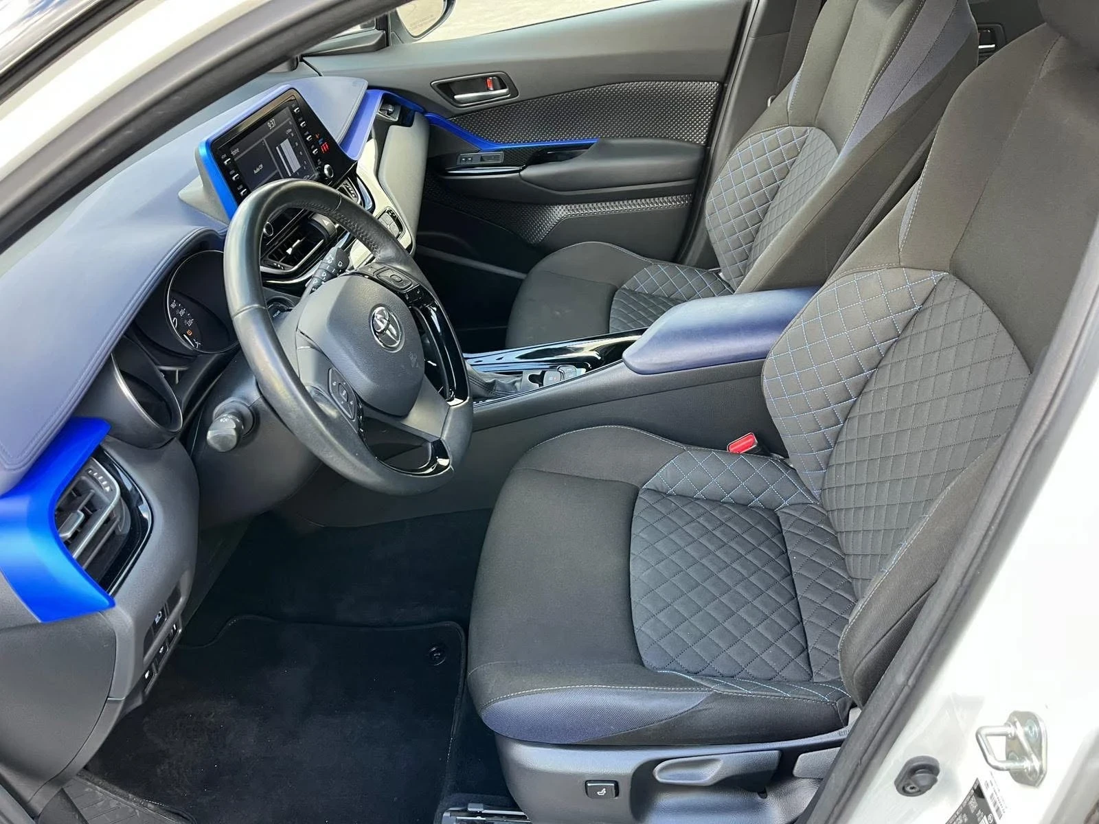 Toyota C-HR  - изображение 10