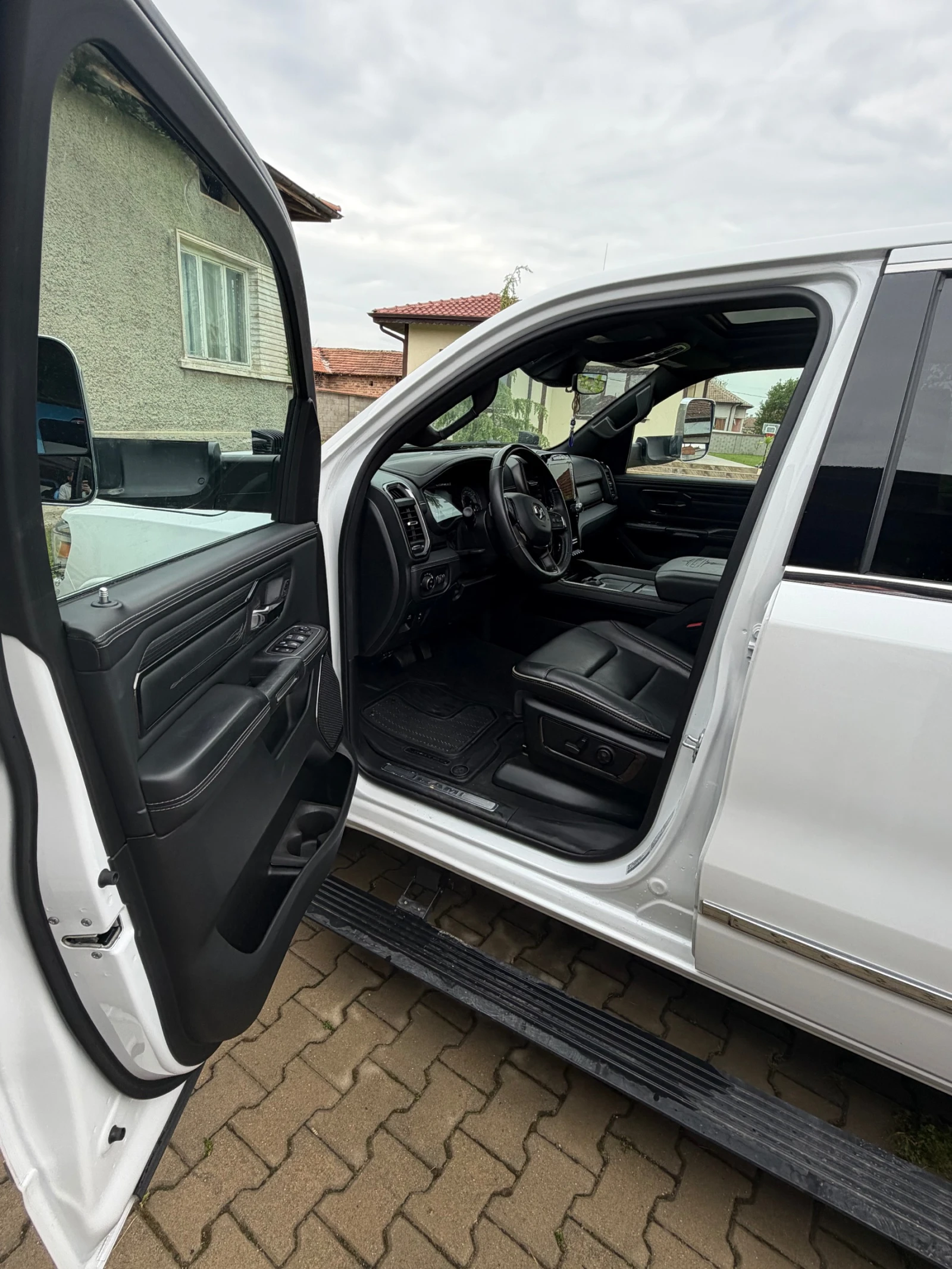Dodge RAM 1500 Limited EcoDiesel 3.0 10L/100 1 собственик, снимка 7 - Автомобили и джипове - 54518260