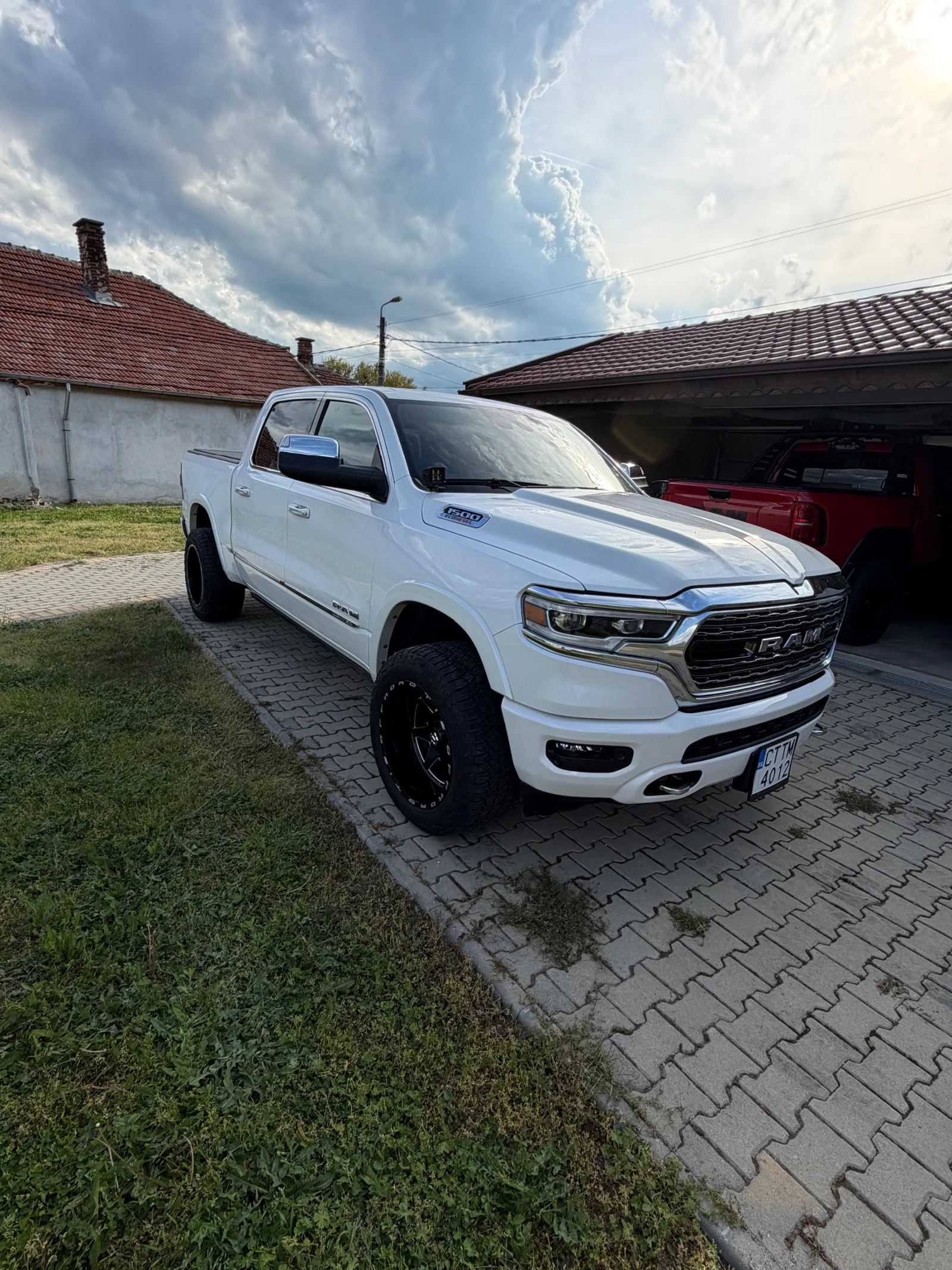 Dodge RAM 1500 Limited EcoDiesel 3.0 10L/100 1 собственик, снимка 4 - Автомобили и джипове - 54518260