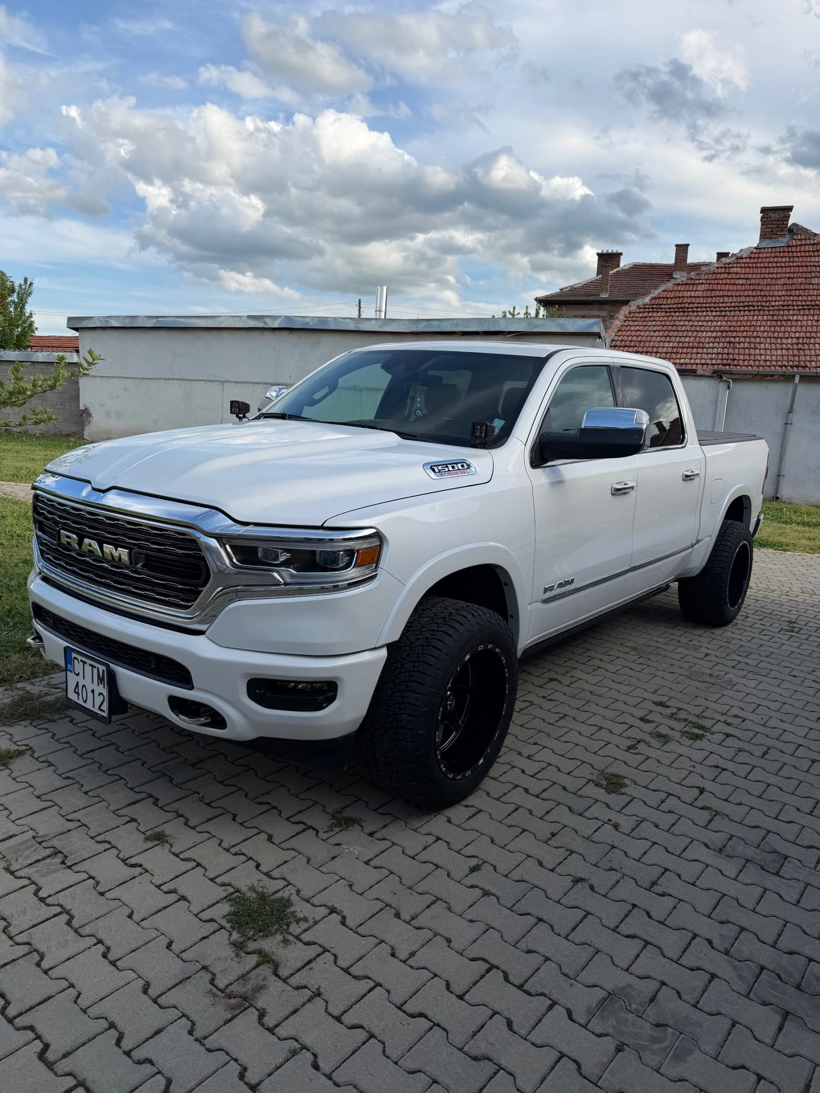 Dodge RAM 1500 Limited EcoDiesel 3.0 10L/100 1 собственик