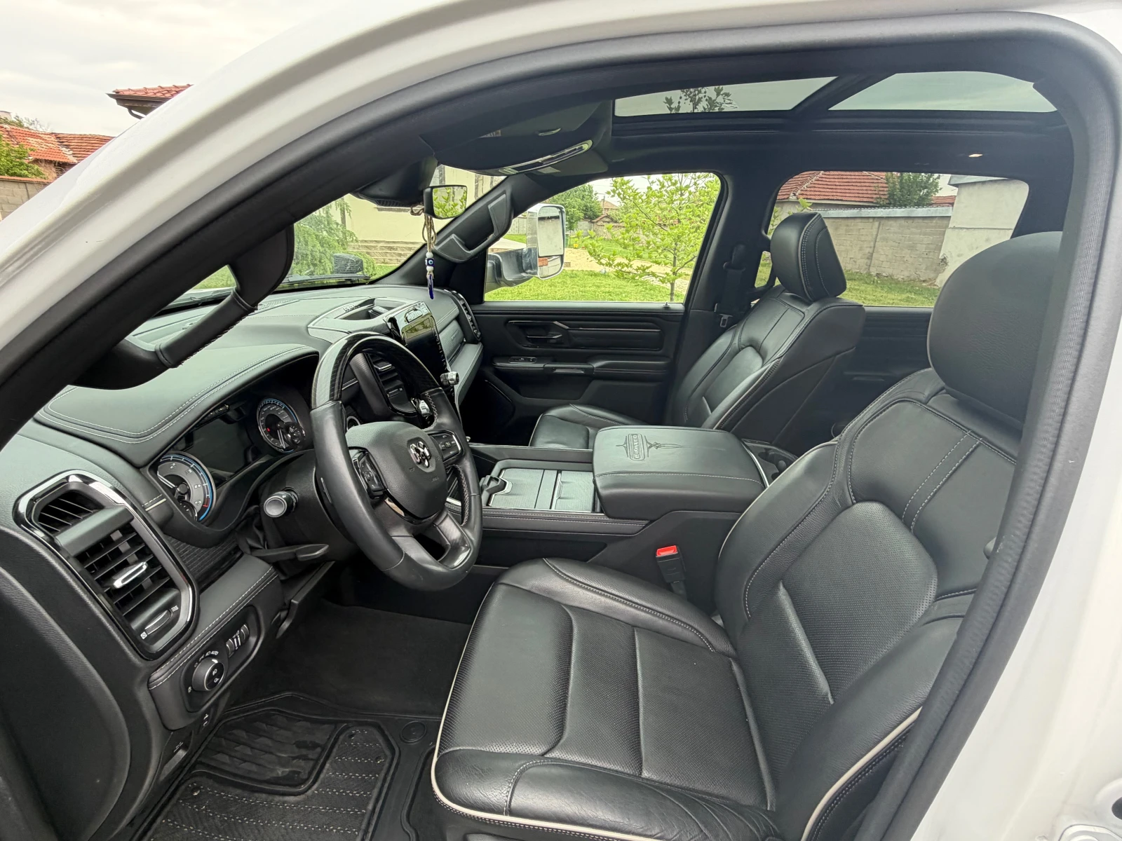 Dodge RAM 1500 Limited EcoDiesel 3.0 10L/100 1 собственик, снимка 8 - Автомобили и джипове - 54518260