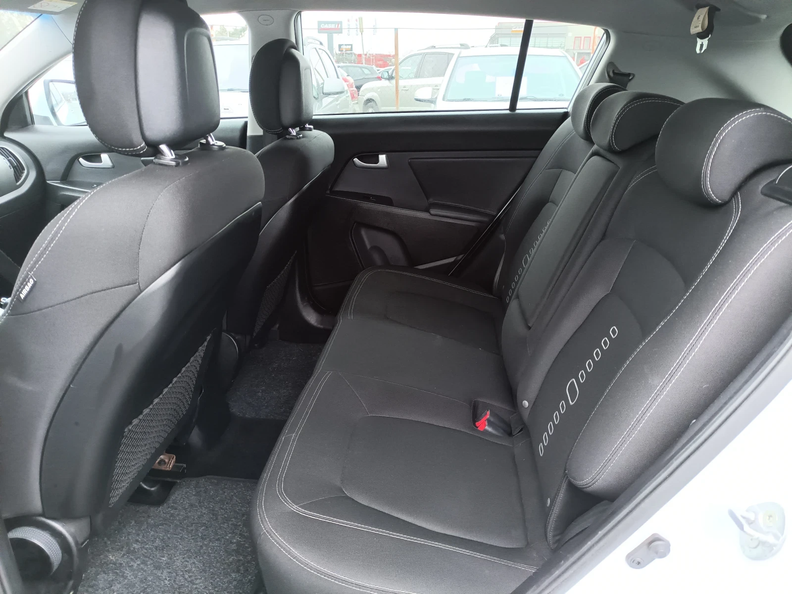 Kia Sportage Фабрична газ нави 185000 история Италия , снимка 13 - Автомобили и джипове - 53801516