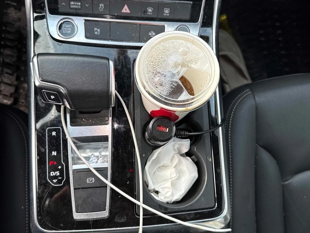 Audi Q8 * Progressiv * CARFAX * БЕЗ ПЪРВОНАЧАЛНА ВНОСКА - изображение 10