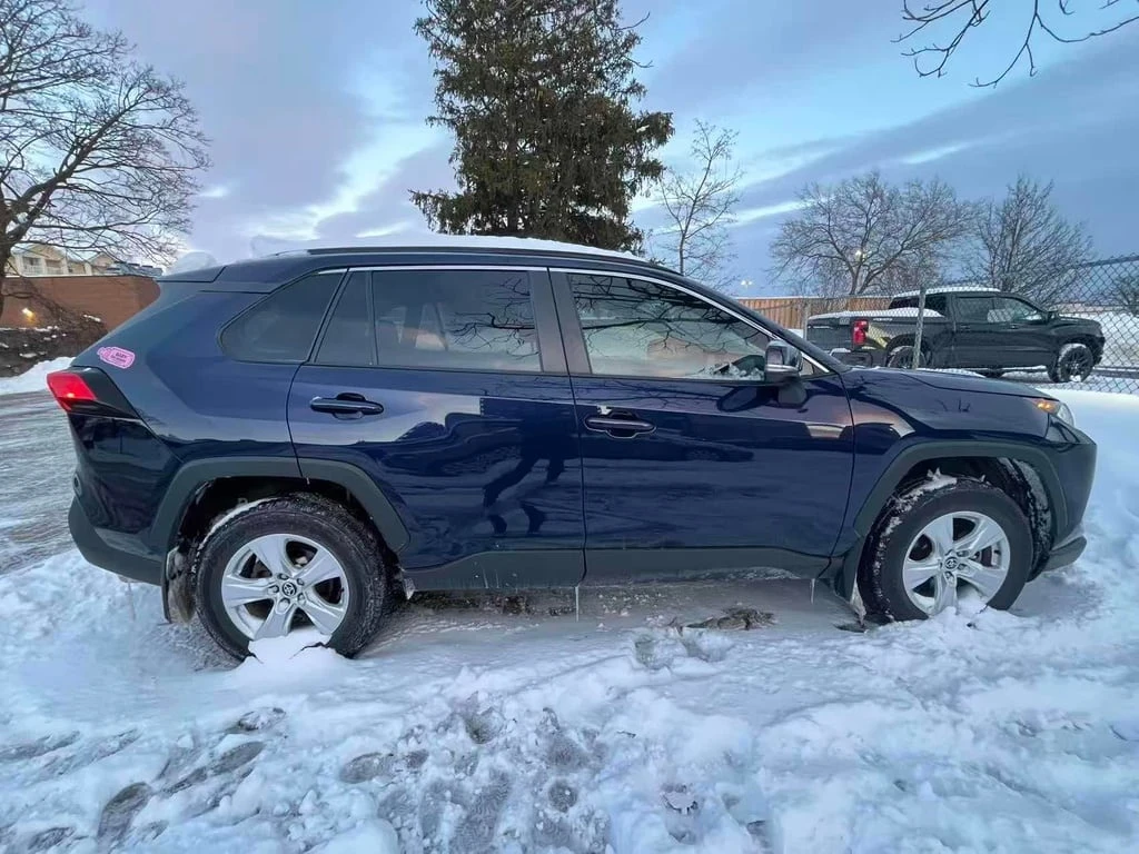Toyota Rav4 * XLE * CARFAX * БЕЗ ПЪРВОНАЧАЛНА ВНОСКА - изображение 3