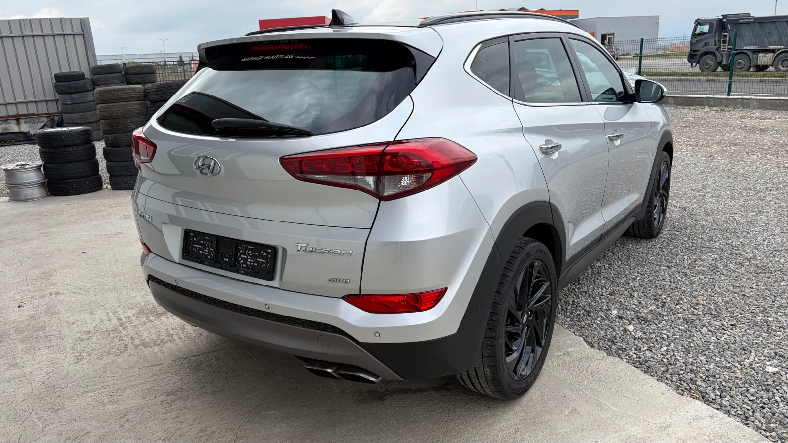 Hyundai Tucson 1.6i* 177hp* 4x4* Швейцария, снимка 5 - Автомобили и джипове - 54068126