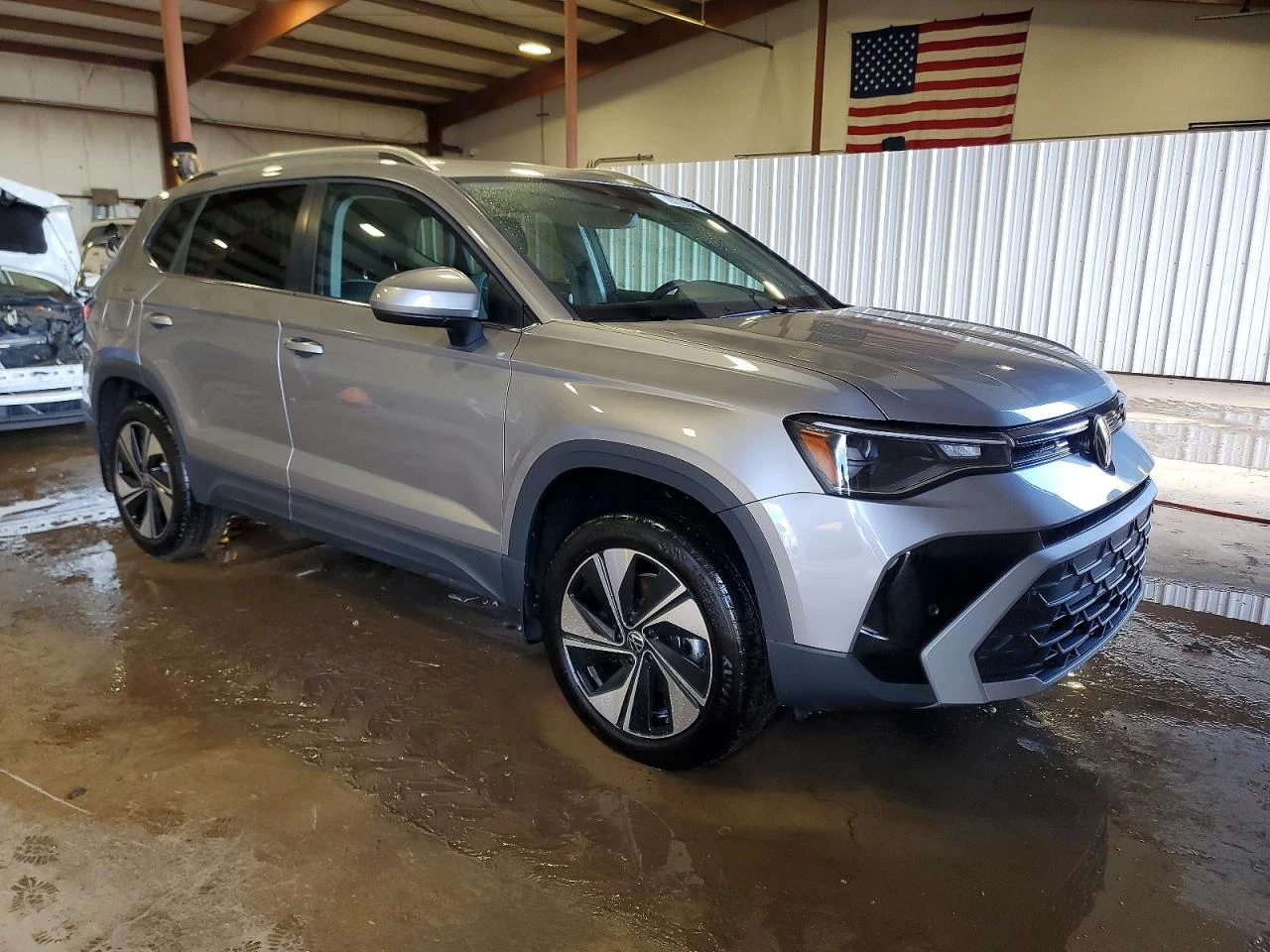 VW Taos 1.5* TAOS SE* РЕАЛНИ КМ!* ПЕРФЕКТНА, снимка 2 - Автомобили и джипове - 54083291