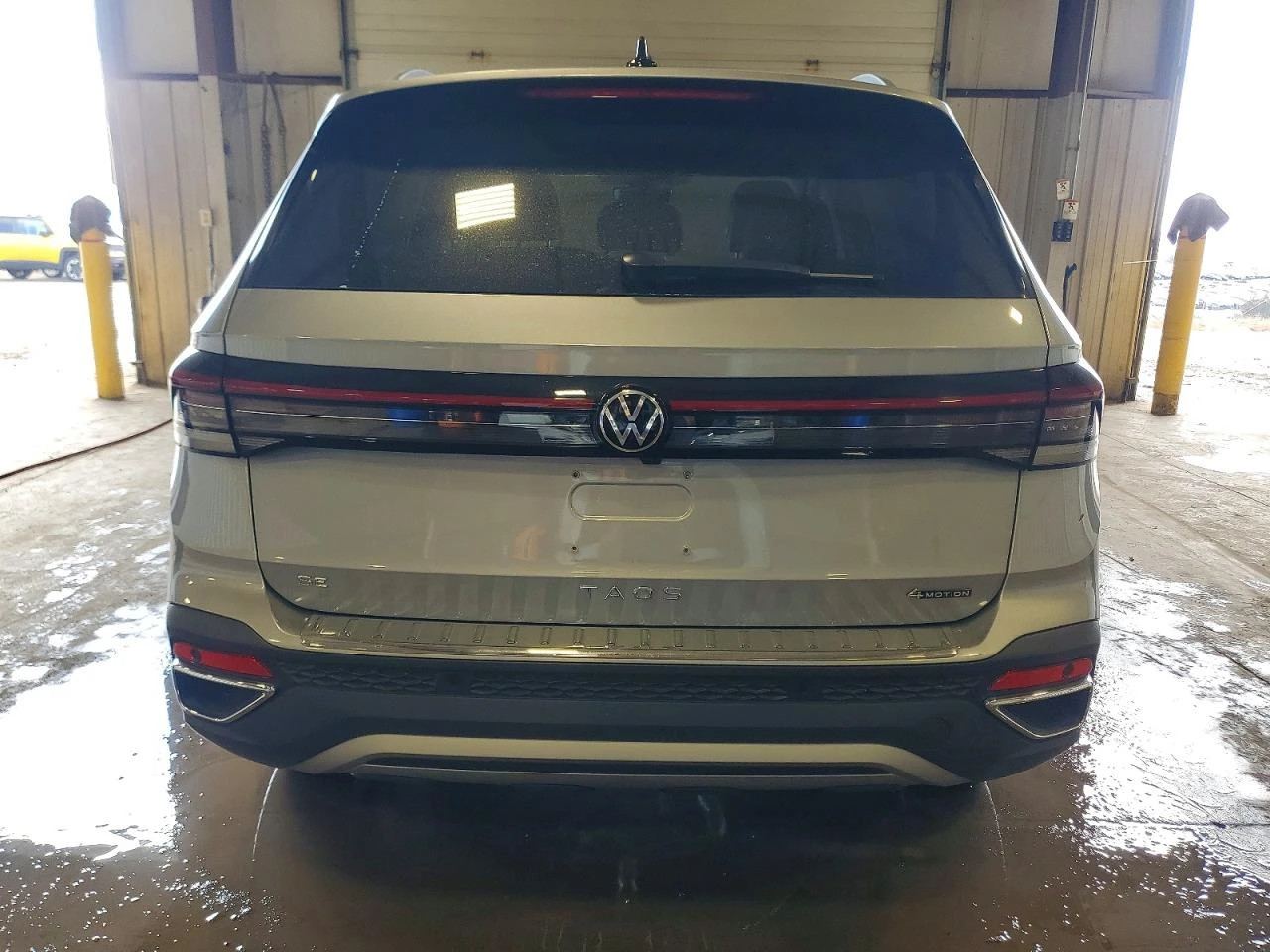 VW Taos 1.5* TAOS SE* РЕАЛНИ КМ!* ПЕРФЕКТНА, снимка 6 - Автомобили и джипове - 54083291