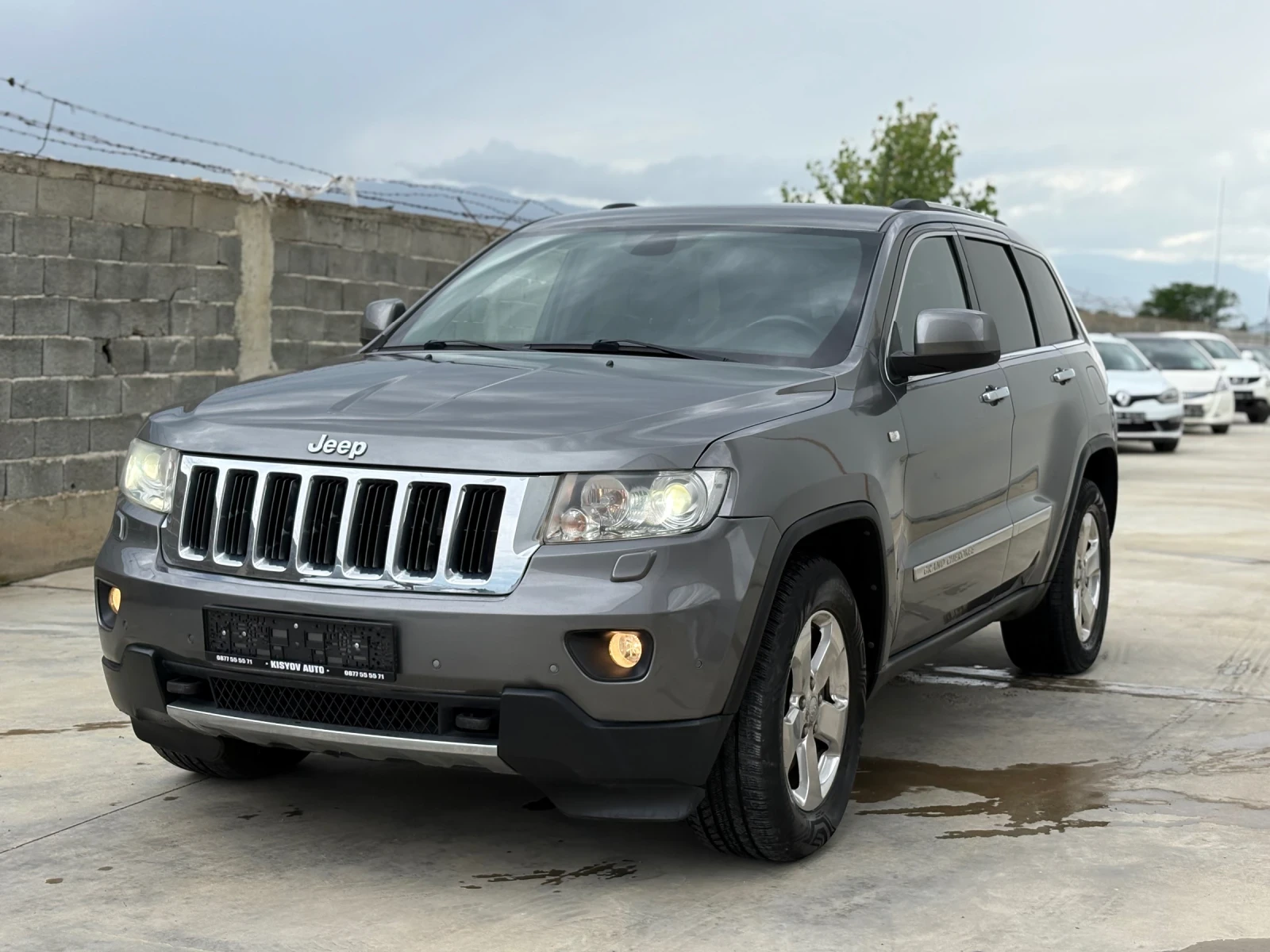Jeep Grand cherokee 3.0 CRDi Overland /Камера* Keyless* Подгрев* Navi*, снимка 3 - Автомобили и джипове - 54782637