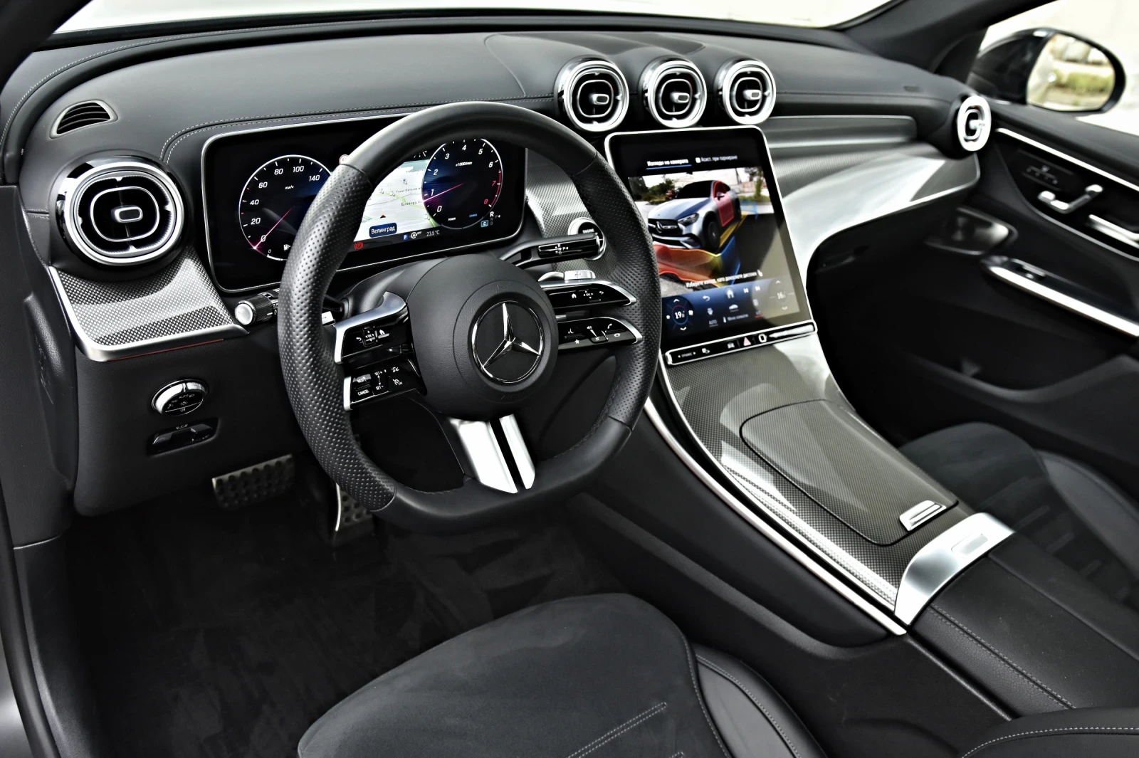 Mercedes-Benz GLC 300 COUPE 4M 2xAMG MULTIBEAM LIGHT PANO MAT BURMESTER, снимка 9 - Автомобили и джипове - 55239071