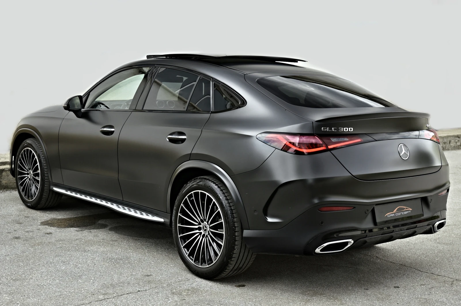 Mercedes-Benz GLC 300 COUPE 4M 2xAMG MULTIBEAM LIGHT PANO MAT BURMESTER, снимка 6 - Автомобили и джипове - 55239071