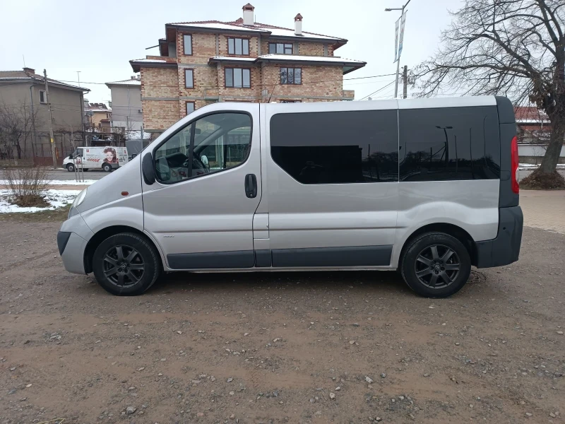 Opel Vivaro 2.0  CDTI 6 МЕСТЕН, снимка 8 - Бусове и автобуси - 48667795