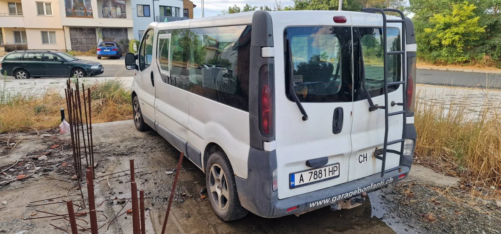 Renault Trafic 2.5 - изображение 2