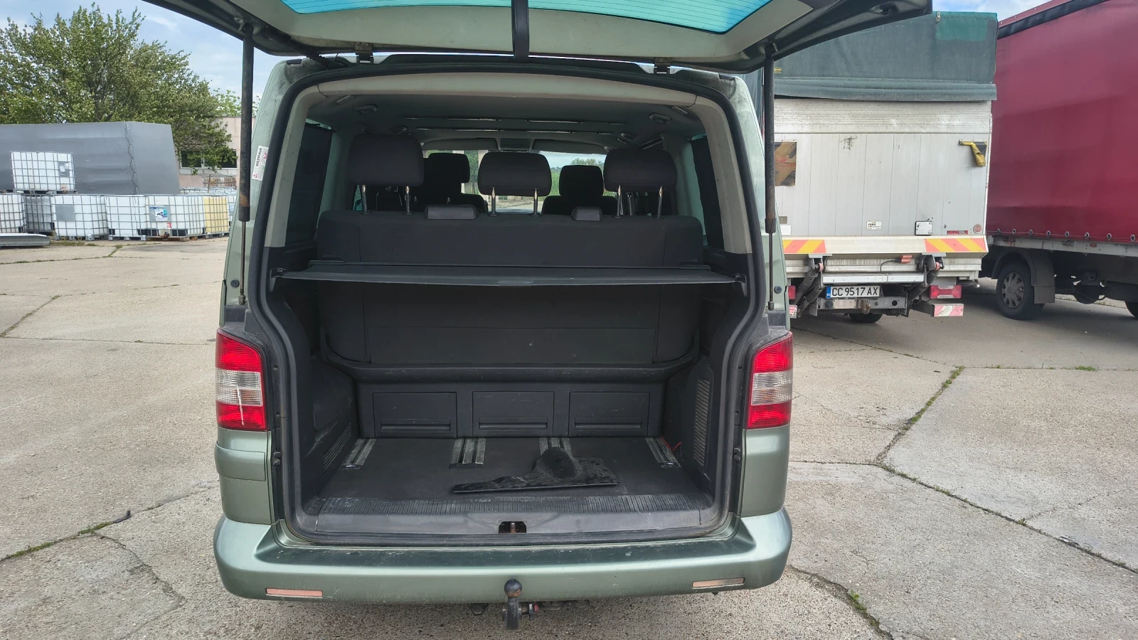VW Multivan, снимка 2 - Бусове и автобуси - 55289504