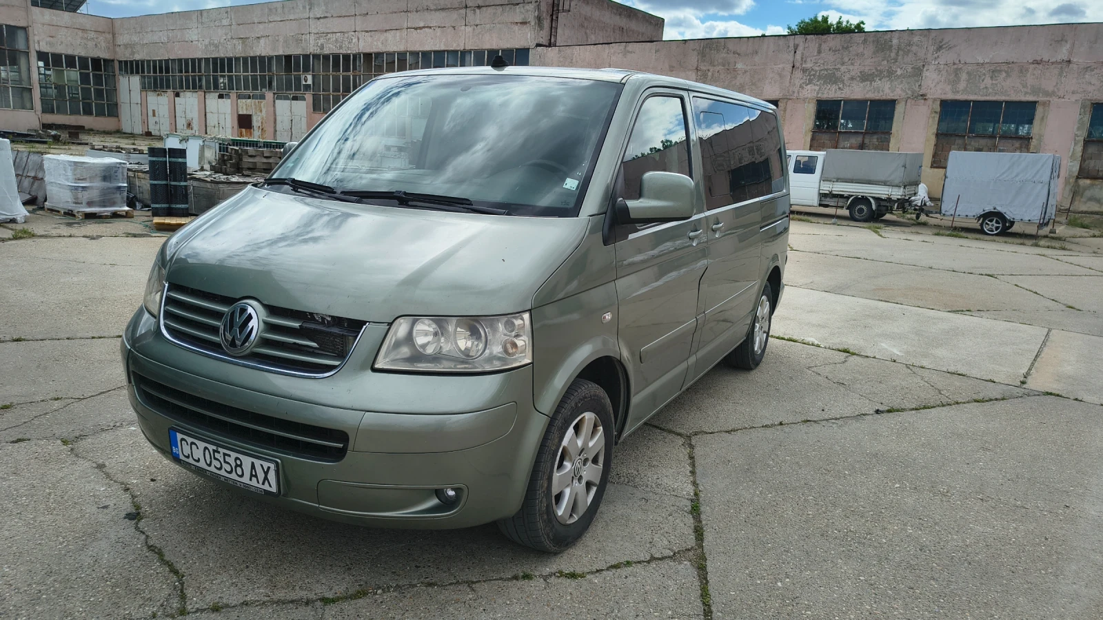 VW Multivan, снимка 3 - Бусове и автобуси - 55289504