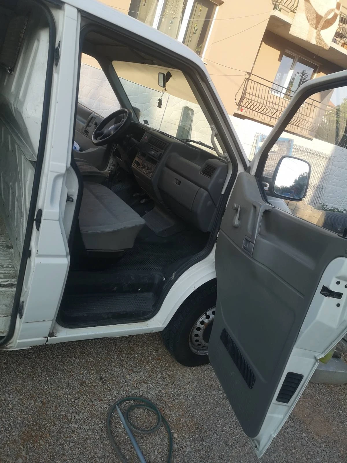 VW T4, снимка 4 - Бусове и автобуси - 55371733