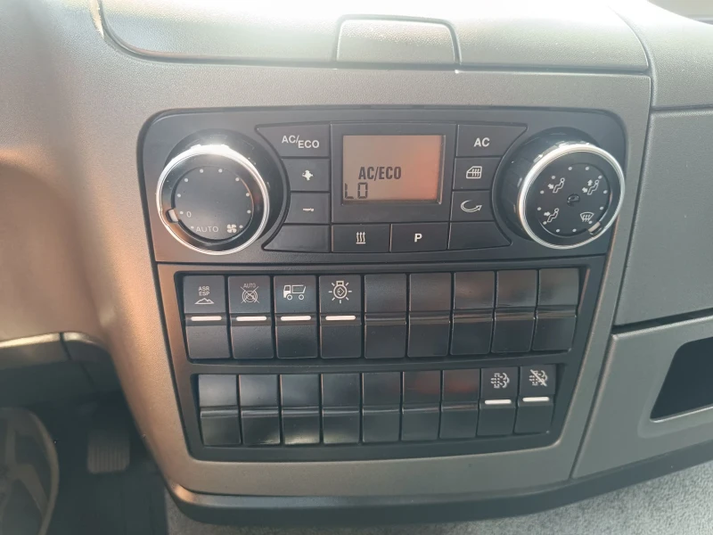 Man Tgl 12.220 EURO6 KLIMA TOP, снимка 12 - Камиони - 51655320