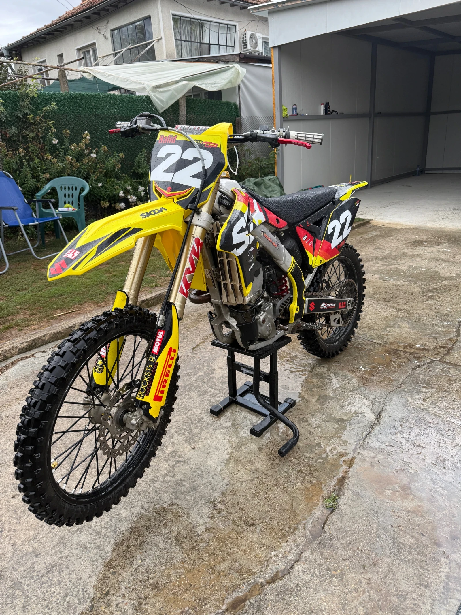Suzuki Rmz