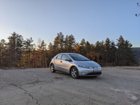 Honda Civic 1.4i-DSI (РЕАЛНИ КИЛОМЕТРИ)(6 - СКОРОСТИ)(ТОП), снимка 1 - Автомобили и джипове - 44806776