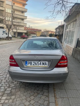 Mercedes-Benz C 180, снимка 7