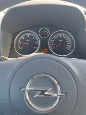 Opel Zafira 1.9 - 2900 € / 5671.91 лв. - 46089762 6
