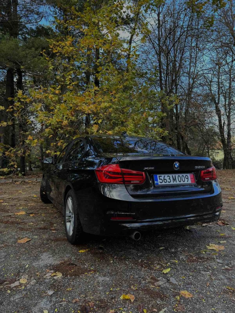 BMW 320 i xDrive, снимка 6 - Автомобили и джипове - 45231832