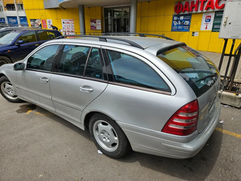 Mercedes-Benz C 220 Avantgarde, снимка 6 - Автомобили и джипове - 47669454