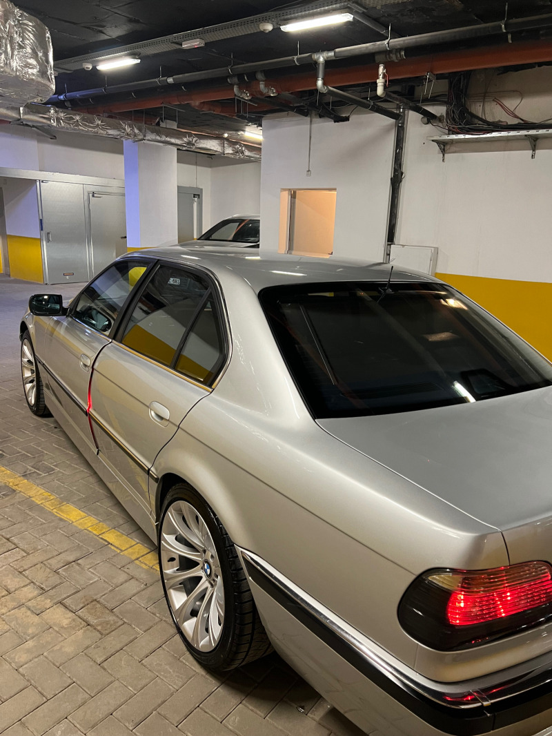 BMW 730, снимка 6 - Автомобили и джипове - 44115021