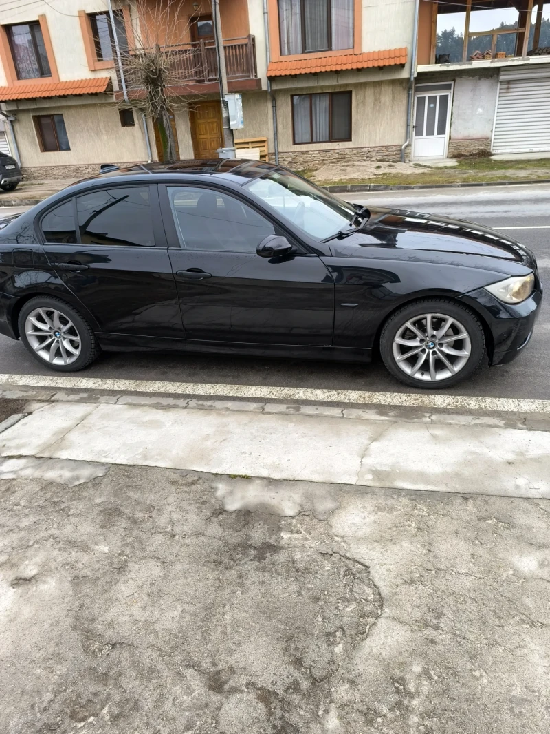 BMW 320 320d, снимка 3 - Автомобили и джипове - 47732933