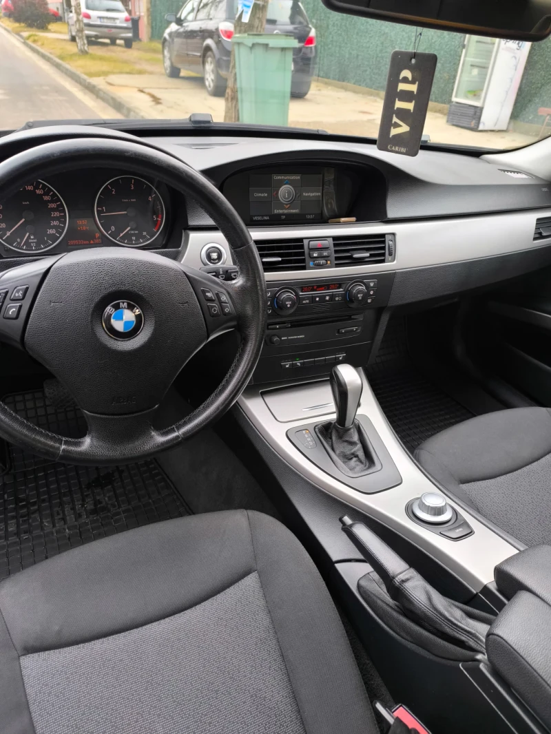 BMW 320 320d, снимка 4 - Автомобили и джипове - 47732933