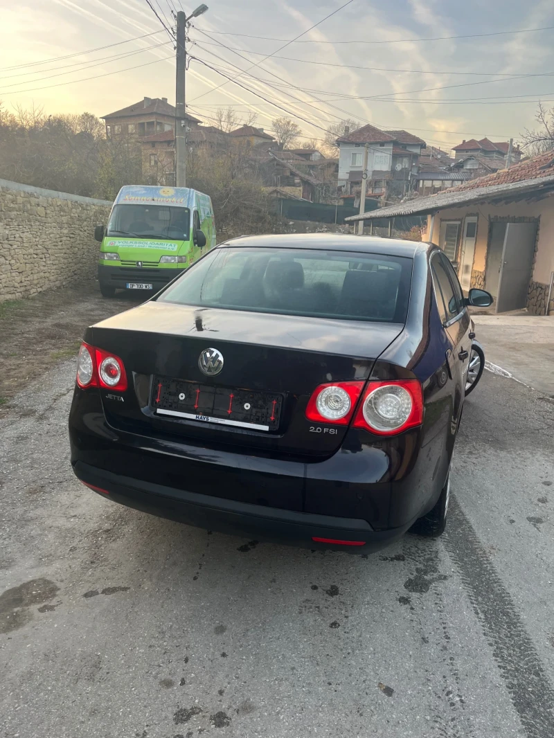 VW Jetta 2.0FSI 150k.c, снимка 2 - Автомобили и джипове - 48129918