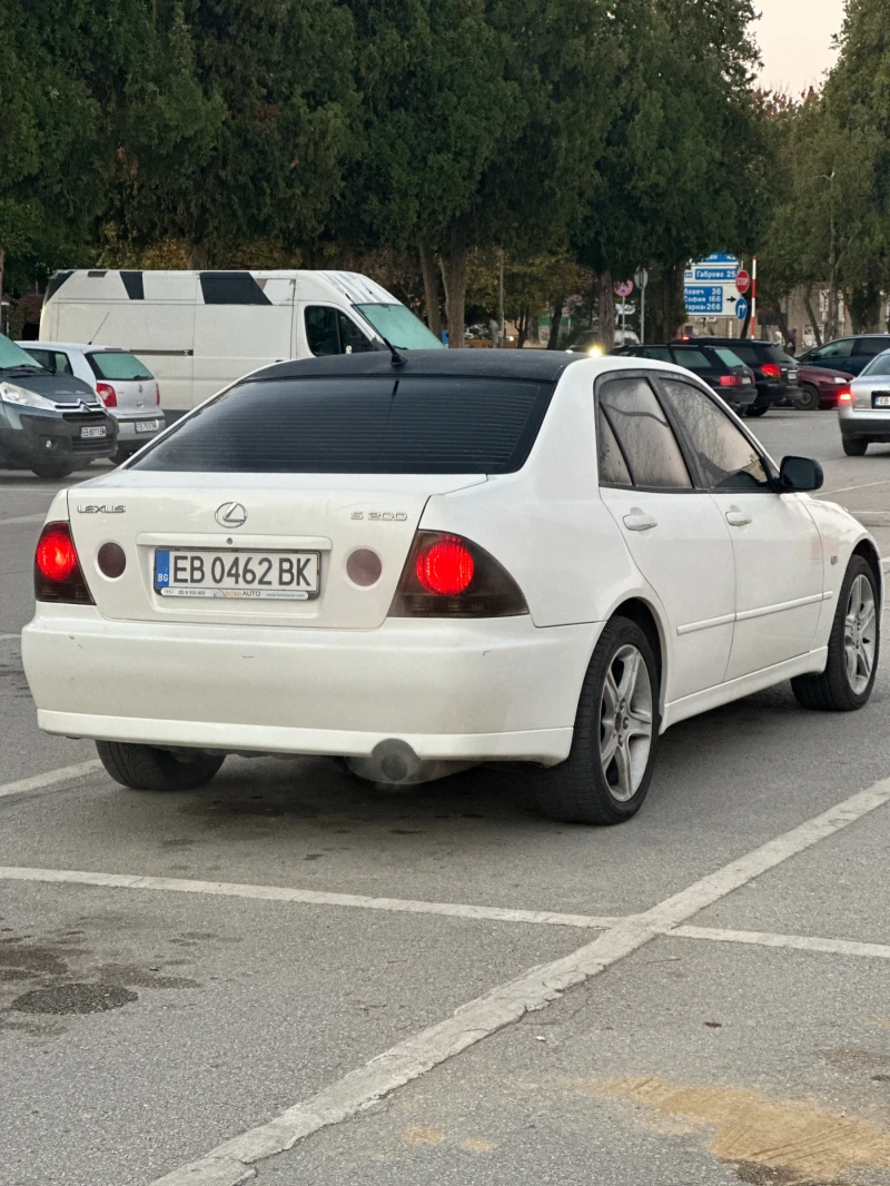 Lexus IS 200, снимка 3 - Автомобили и джипове - 49362248