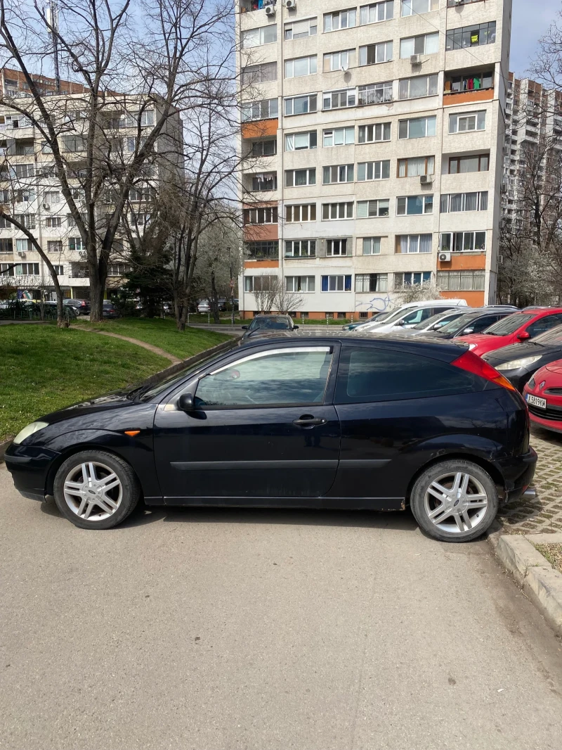 Ford Focus 1.8 i 16V, снимка 8 - Автомобили и джипове - 49598034