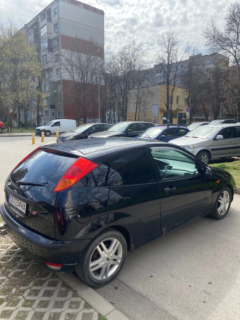 Ford Focus 1.8 i 16V, снимка 5 - Автомобили и джипове - 49598034