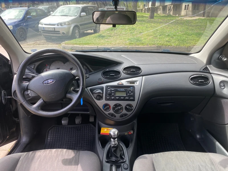 Ford Focus 1.8 i 16V, снимка 12 - Автомобили и джипове - 49598034