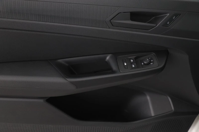 VW Caddy 2.0TDI Maxi Cargo* Klima* Tempomat* Unirent* , снимка 7 - Автомобили и джипове - 50099219