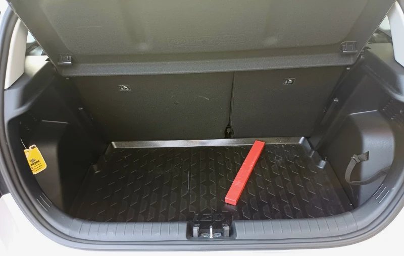 Hyundai I20 1.2i, снимка 12 - Автомобили и джипове - 52122905