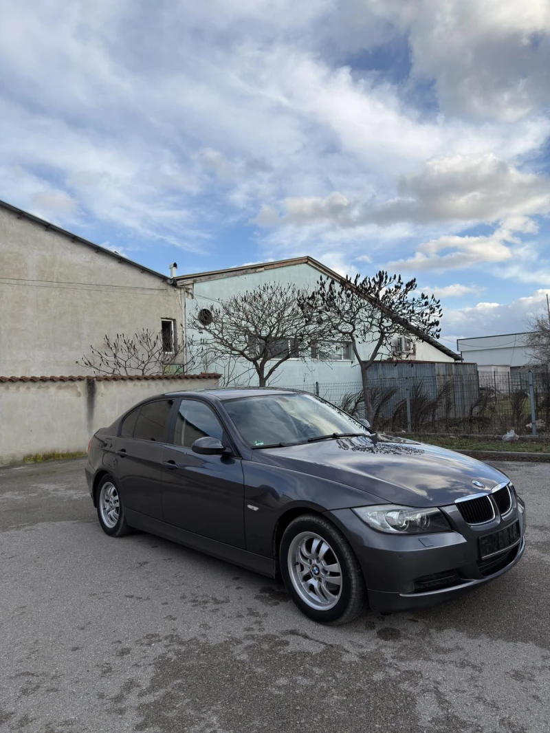 BMW 320 БЕНЗИН-ГАЗ, снимка 8 - Автомобили и джипове - 53474252