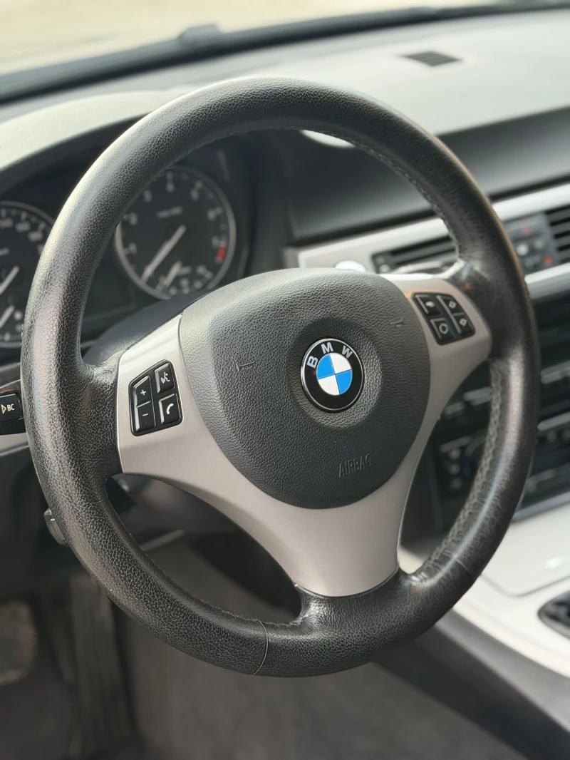 BMW 320 БЕНЗИН-ГАЗ, снимка 9 - Автомобили и джипове - 53474252